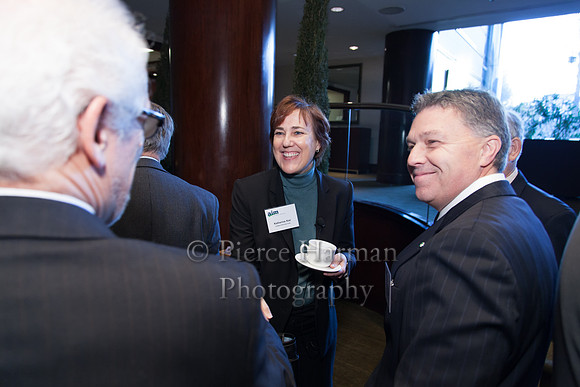 AIM Economic Panel 2013-40