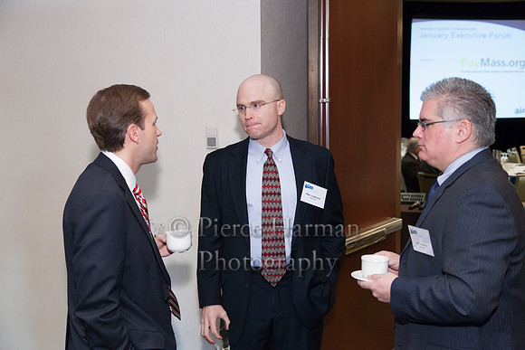 AIM Economic Panel 2013-8